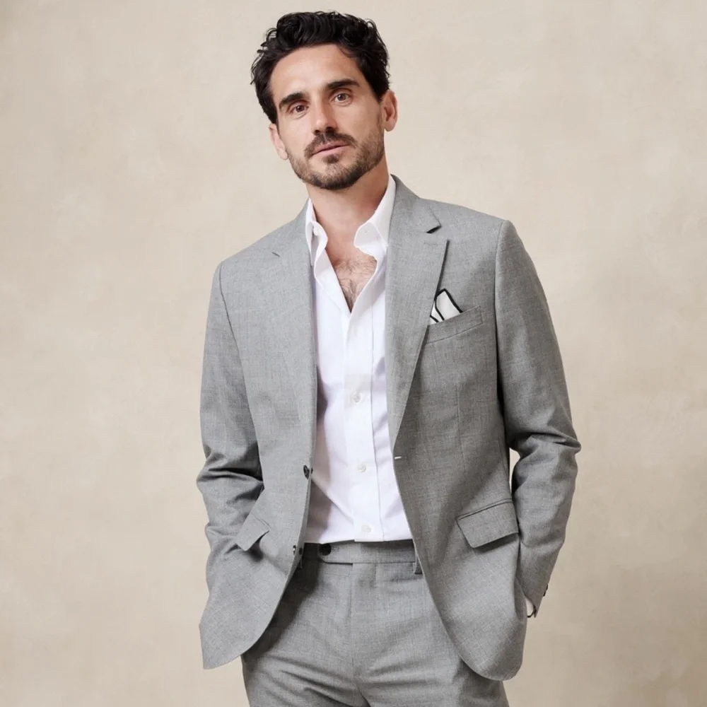 NWT! Banana Republic Light Gray Signature Italian Rustico Suit Jacket 💎